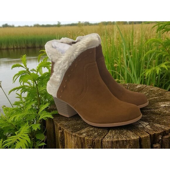 UNR8ED Coco Girls Faux Fur Ankle Boots Youth Size 13M Chestnut Trim Block Heel - Picture 2 of 16